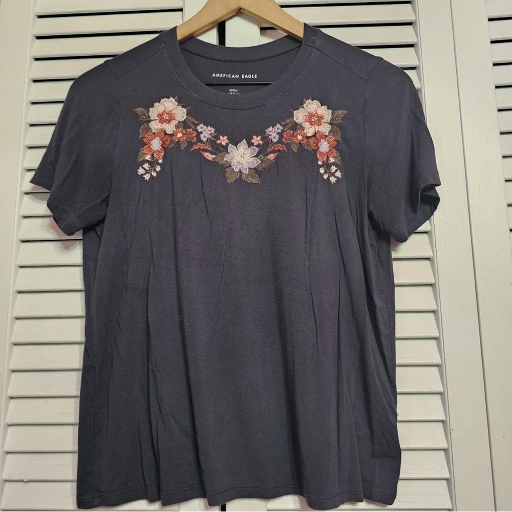 American Eagle - Soft‎ & Sexy Tee